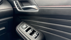 MG Hs 1.5 T-GDI Exclusive 5dr Petrol Hatchback